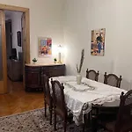 Retro Modern 2Br Apt In Downtown - Mint Stays 63