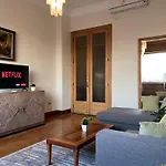 Retro Modern 2Br Apt In Downtown - Mint Stays 63
