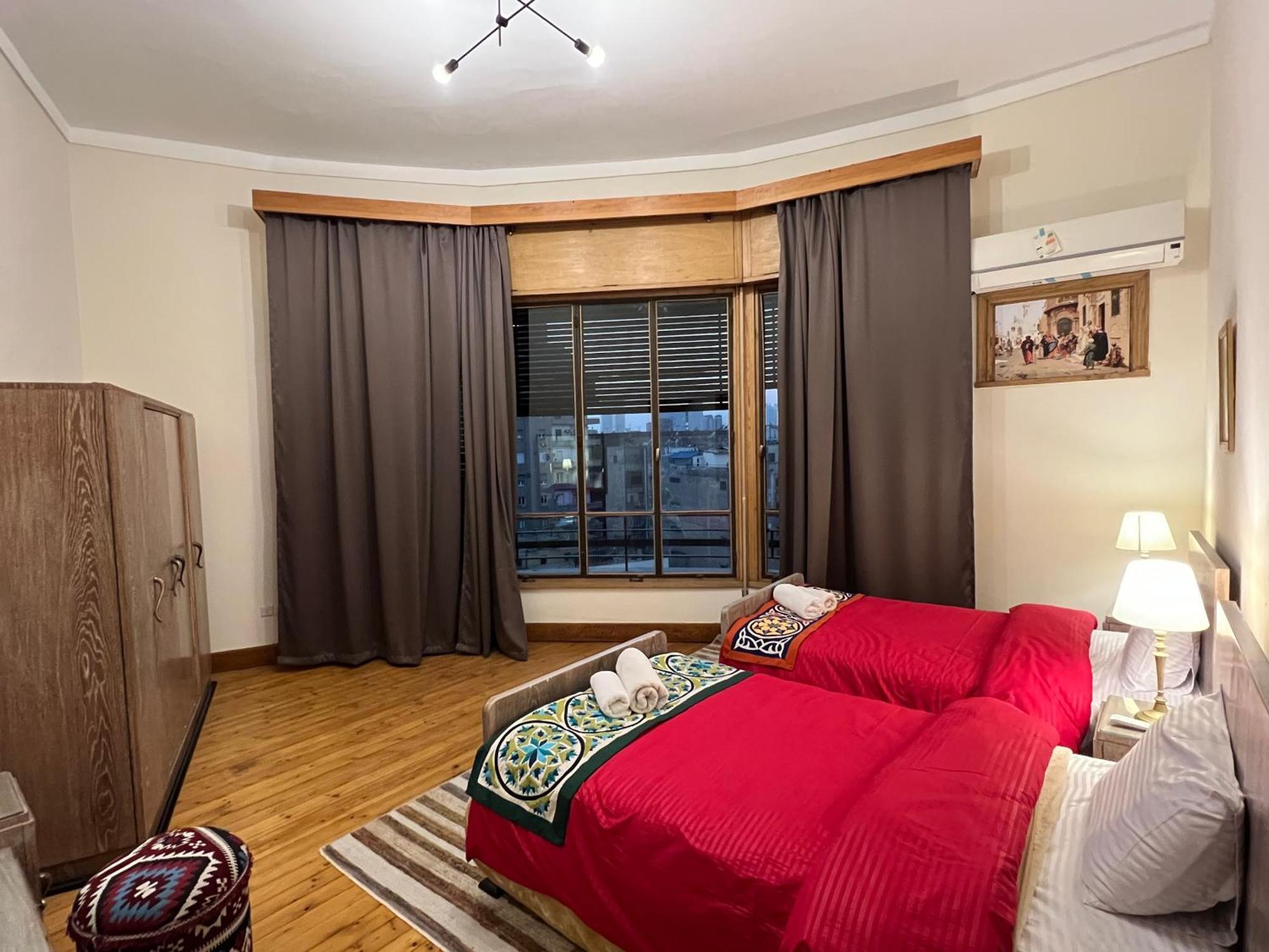 Apartment Retro Modern 2br In Downtown - Mint 63